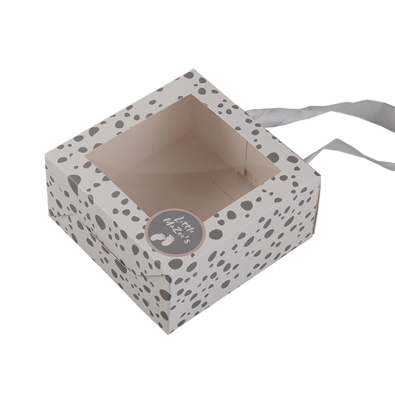 Eco-Friendly Foldable Kraft Paper Box for Wedding Jewelry Storage and Gift Display Scene Gift Jewelry Packaging Paper Box