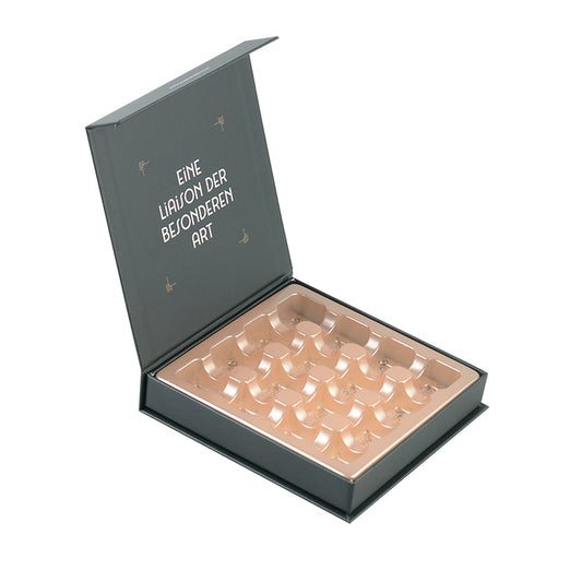 Custom Luxury Chocolate Box Packaging with Insert Tray and Rigid Gift Box Design for Celebration or Party Use